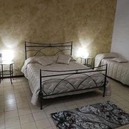 La Casa Di Joseph كاتانيا
